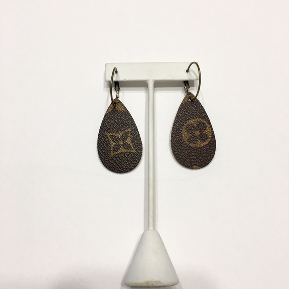 Upcycled Leather Earrings Inspired Design - Picture 5 of 5